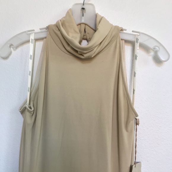 Cream long dress - Picture 2 of 4